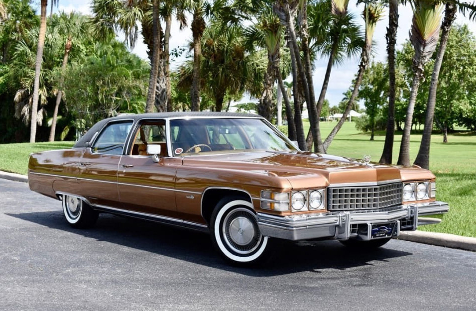 Замена аккумулятора Cadillac Fleetwood