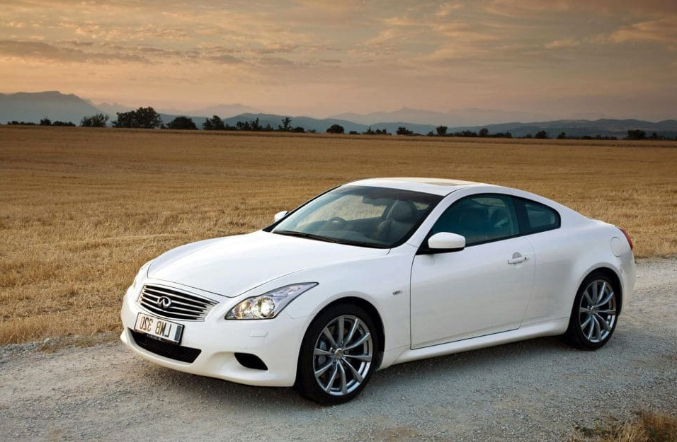 Замена аккумулятора Infiniti G