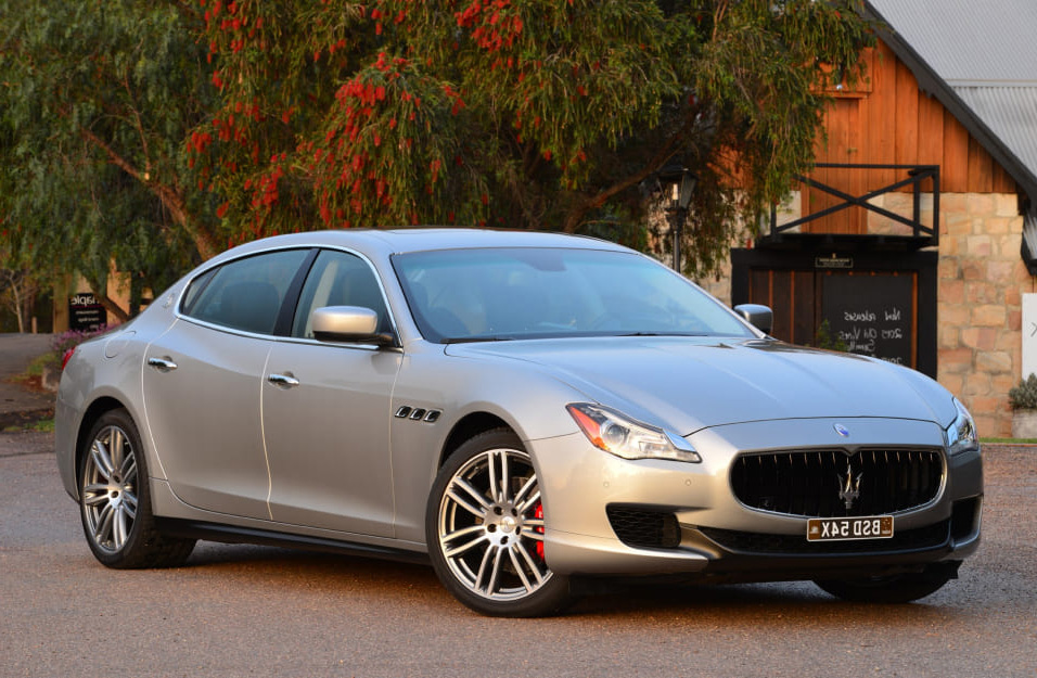 Замена аккумулятора Maserati Quattroporte