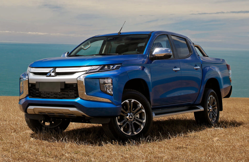Замена аккумулятора Mitsubishi L200