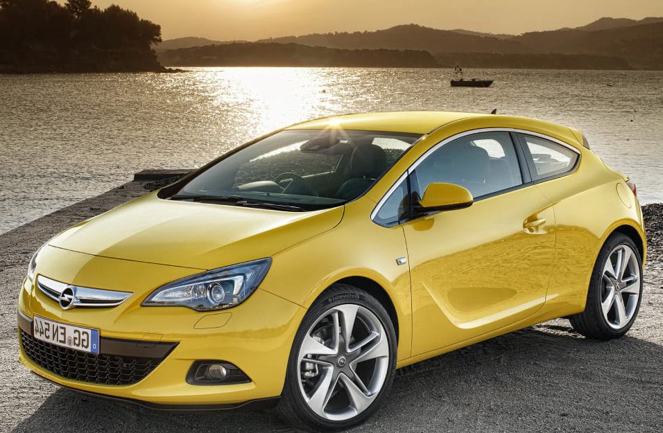 Замена аккумулятора Opel Astra