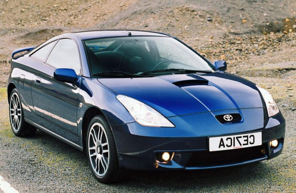 Замена аккумулятора Toyota Celica